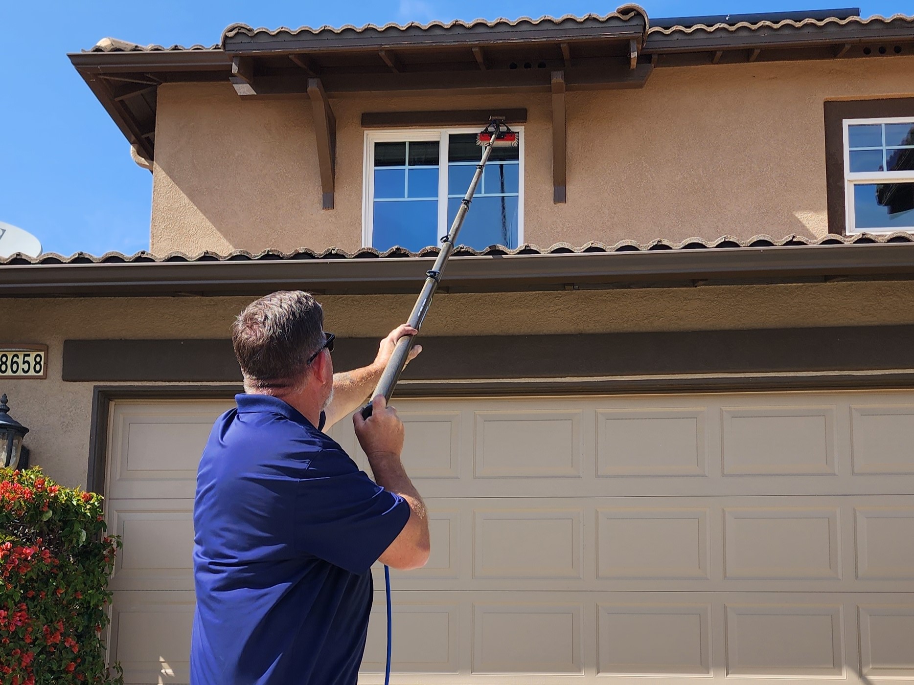 2 Story Professional Window Cleaning 20ft